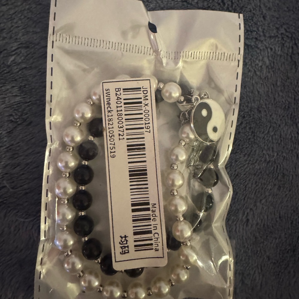 Black and White Beaded Bracelet Set